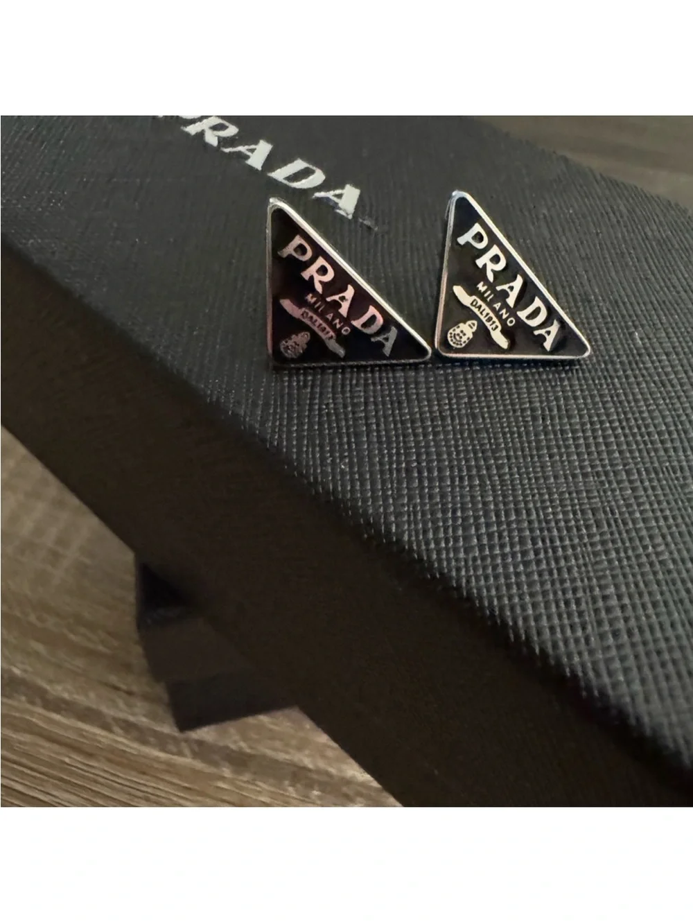 Prada Black Triangle Logo earrings - Prada Milano - Picture 1 of 7
